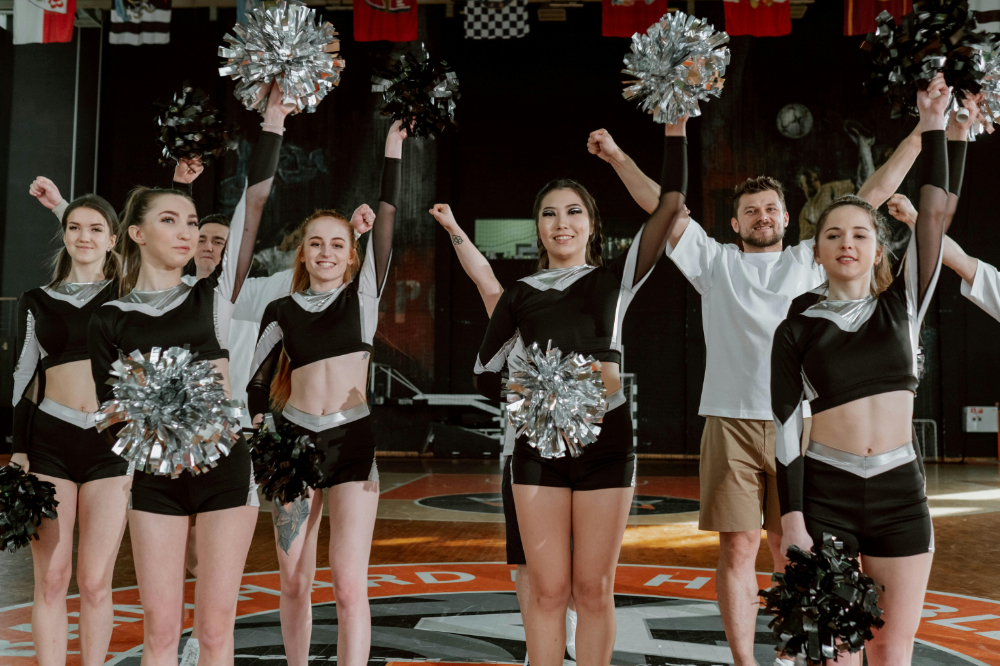 cheer pom